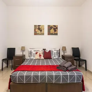 Superbly Located Cosy 2-bedroom Apartment Valletta